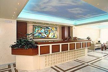 Hotel Plaza Vouliagmeni Strand  | Vouliagmeni | Attica | Greece 2