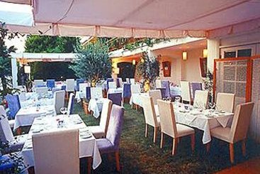 Hotel Plaza Vouliagmeni Strand  | Vouliagmeni | Attica | Greece 6