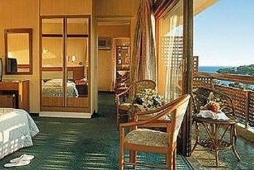 Hotel Plaza Vouliagmeni Strand  | Vouliagmeni | Attica | Greece 8