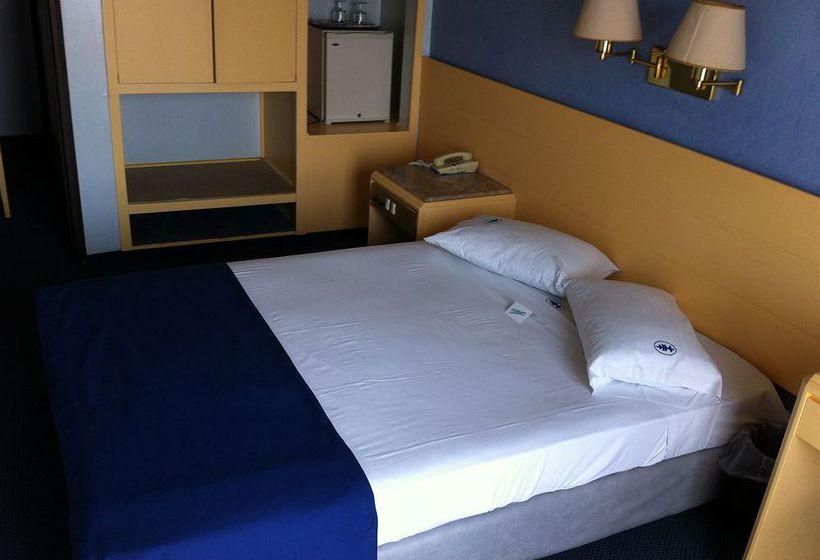 Hotel Mistral  | Piraeus | Attica | Greece 16