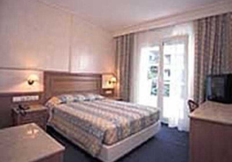 Hotel Noufara  | Piraeus | Attica | Greece 2