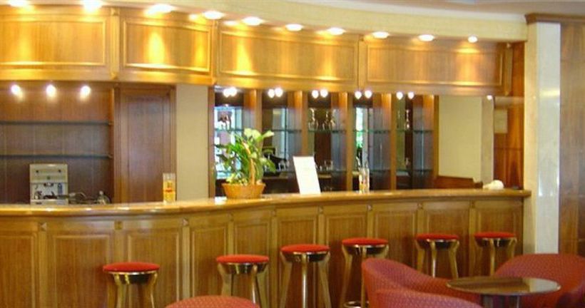 Oasis Hotel Apartments  | Glyfada | Attica | Greece 4