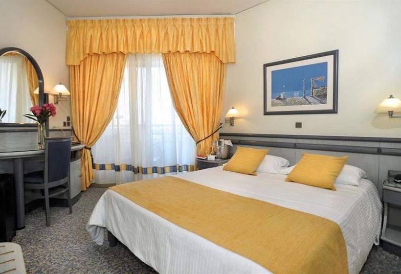 Hotel Emmantina  | Glyfada | Attica | Greece 10