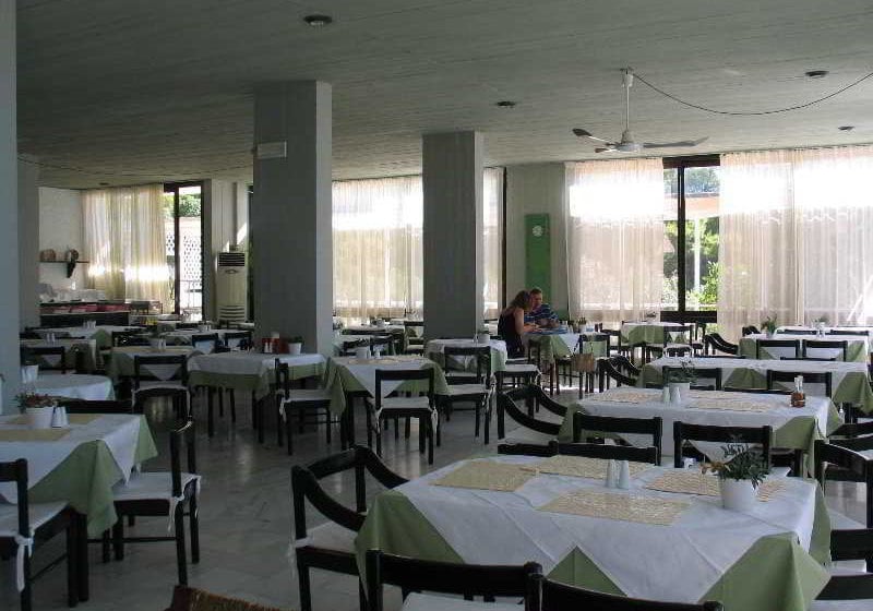 Hotel Apollo  | Aegina | Saronic Islands | Greece 5