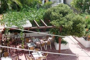 Hotel Kariatides  | Aegina | Saronic Islands | Greece 3