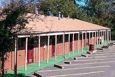 Hotel Americana Inn Farmingdale 