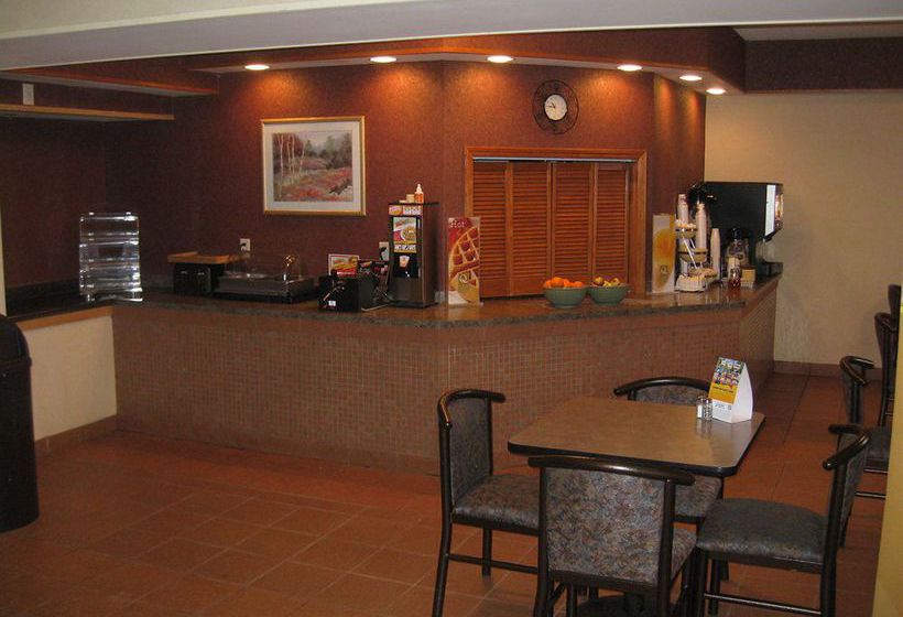 Hotel Quality Inn & Suites Batavia-Darien Lake  | Batavia | Nueva York | United States 3