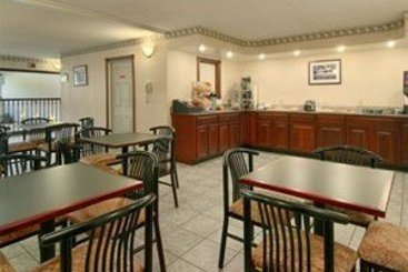 Hotel Inn at Lake George  | Lake George | Nueva York | United States 2