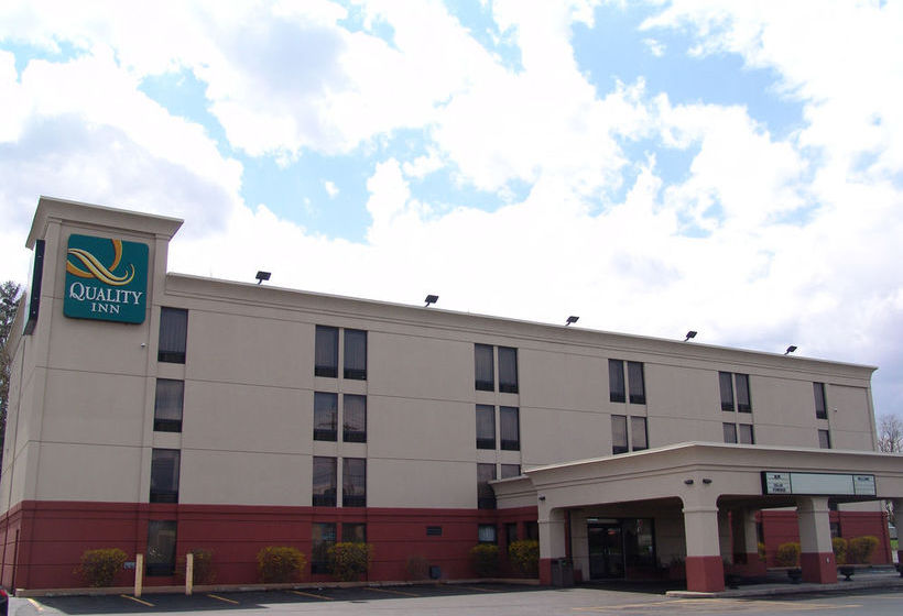 Hotel Quality Inn  | Liverpool | Nueva York | United States 10