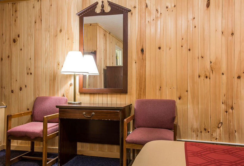 Hotel Econo Lodge  | Malone | Nueva York | United States 15