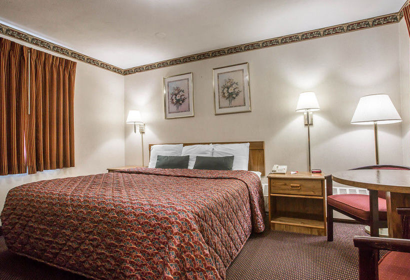 Hotel Econo Lodge  | Malone | Nueva York | United States 19