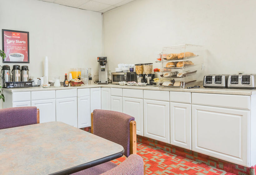 Hotel Econo Lodge West Point 