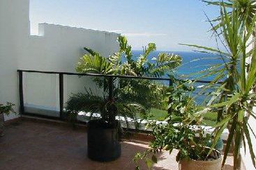 Hotel Pu'u Poa Condominiums 