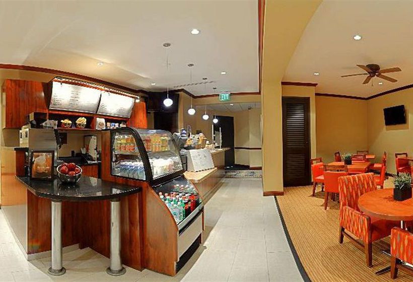 Hotel Courtyard Hutchinson Island Oceanside Jensen Beach 