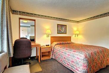 Hotel Rodeway Inn & Suites  | Ithaca | Nueva York | Hotel negli Stati Uniti 1