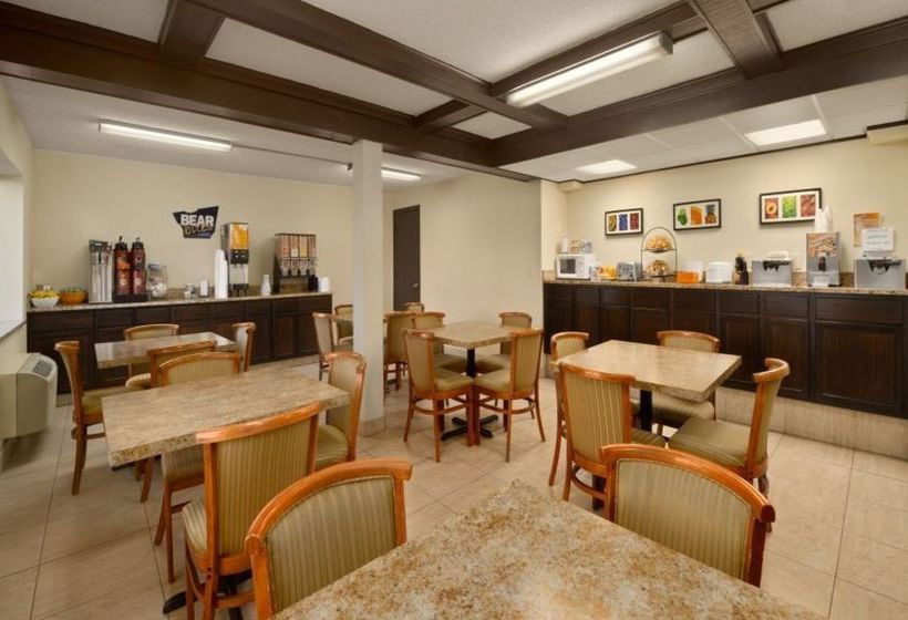 Hotel Travelodge Clearwater Central  | Clearwater | Florida | United States 1