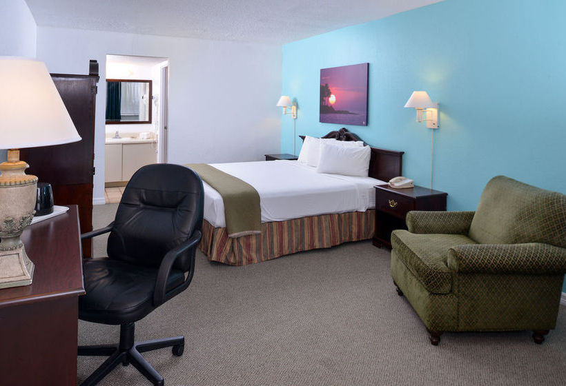 Hotel Travelodge Clearwater Central  | Clearwater | Florida | United States 10