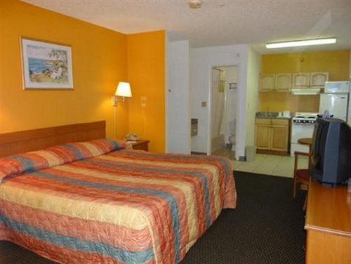 Hotel Howard Johnson Inn Bradenton-Sarasota Airport  | Bradenton | Florida | United States 6