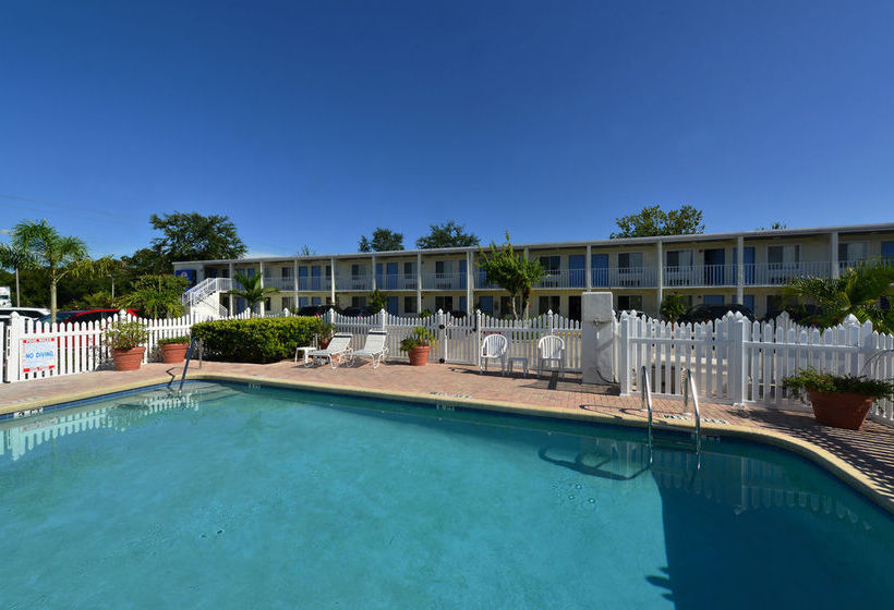Hotel Econo Lodge  | Bradenton | Florida | United States 9