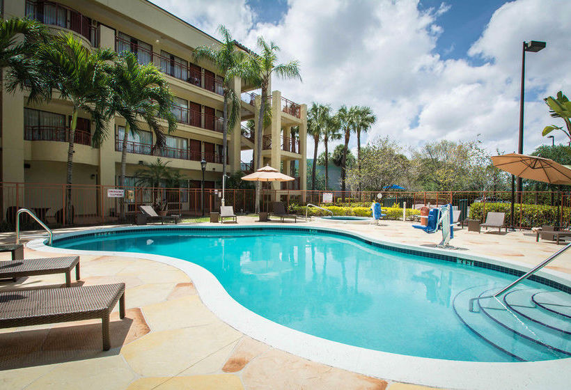 Hotel Comfort Suites  | Deerfield Beach | Florida | United States 16