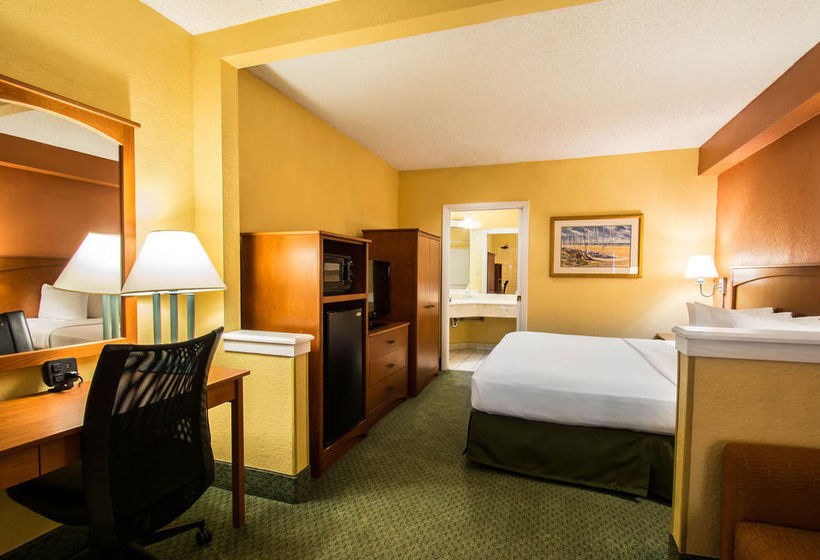 Hotel Comfort Suites  | Deerfield Beach | Florida | United States 3
