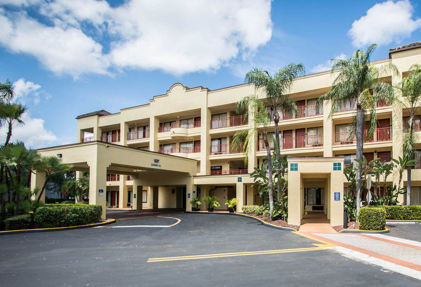 Hotel Comfort Suites  | Deerfield Beach | Florida | United States 9