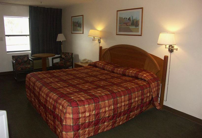 Motel Deerwood Inn Madison 