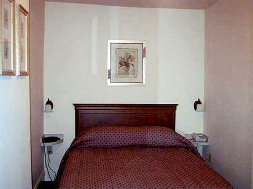 Bed and Breakfast Bed&Breakfast Oasis Guest House  | Boston | Massachusetts | United States 4