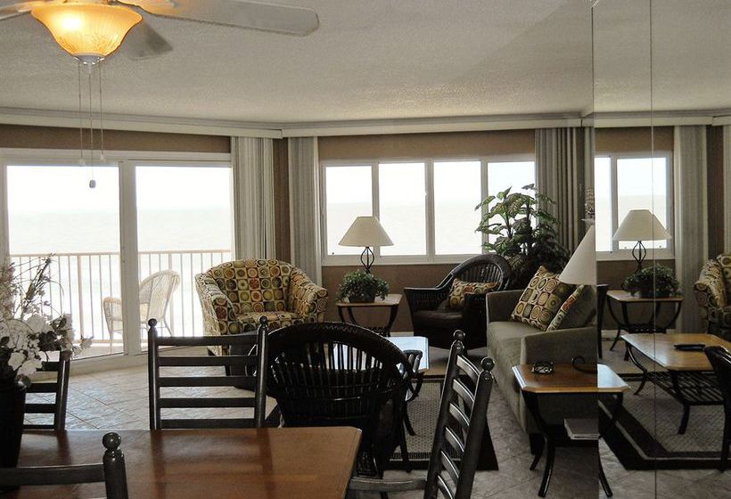 Hotel Beach Cottage Condominiums 