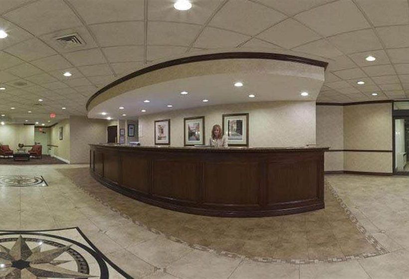 Crowne Plaza Hotel Long Island Macarthur Arpt 
