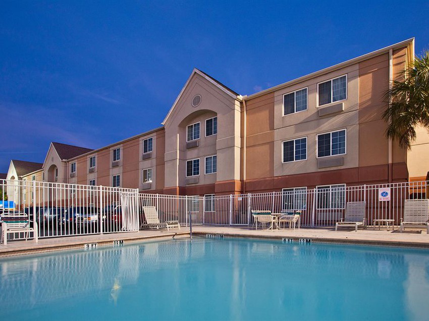 Hotel Candlewood Suites Clearwater  | Clearwater | Florida | United States 11