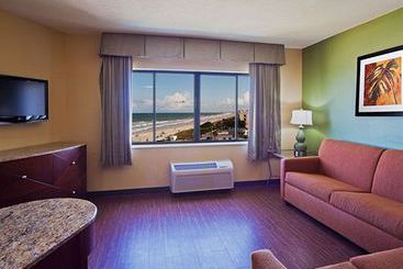 Hotel La Quinta Inn & Suites Cocoa Beach Oceanfront  | Cocoa Beach | Florida | United States 14