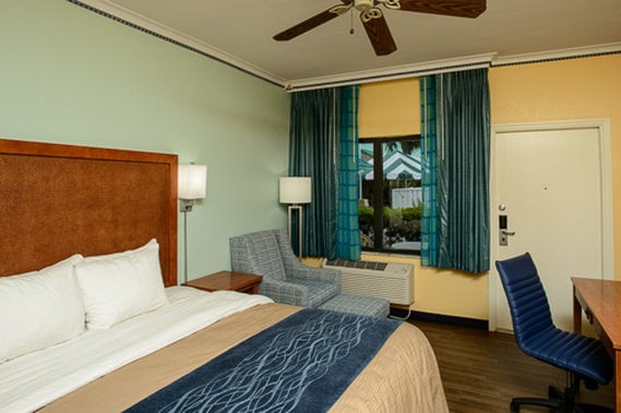 Comfort Inn & Suite Resort  | Cocoa Beach | Florida | United States 6