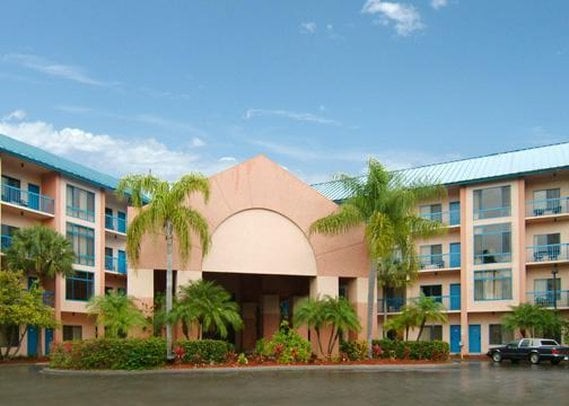 Hotel Comfort Inn & Executive Suites Florida