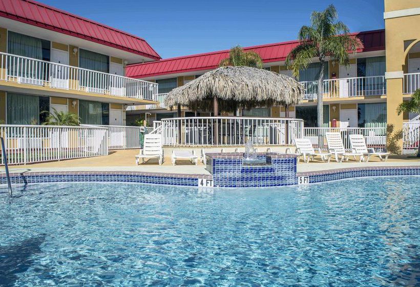 Hotel Econo Lodge Inn & Suites New Port Richey  | New Port Richey | Florida | United States 17