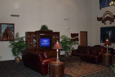 Hotel Comfort Suites at Vernon Downs 