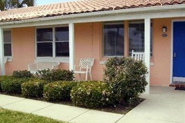 Hotel Coral Sands Inn & Seaside Cottage  | Ormond Beach | Florida | United States 2