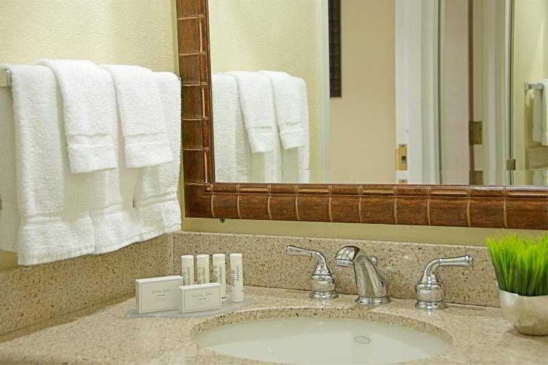 Hotel Courtyard By Marriott Naples  | Naples | Florida | United States 10