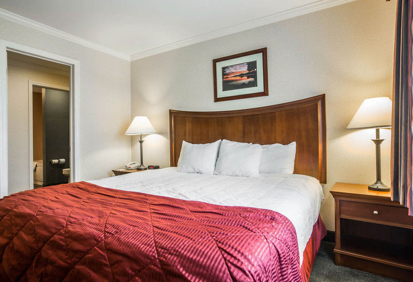 Hotel Clarion Inn & Suites Lake George  | Lake George | Nueva York | United States 10