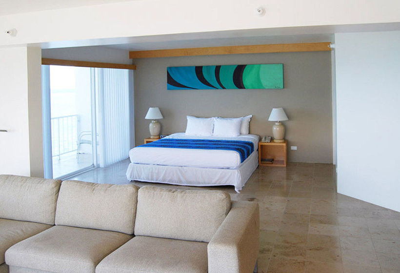 Hotel Naniloa Volcanoes Resort  | Hilo | Hawaii | United States 13