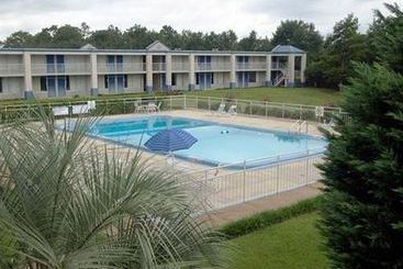 Hotel Regency Inn & Suites Crestview   | Crestview | Florida | Estados Unidos 17