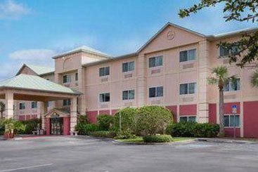 Hotel Days Inn & Suites Naples FL