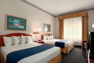 Hotel Days Inn & Suites Naples FL  | Naples | Florida | United States 9