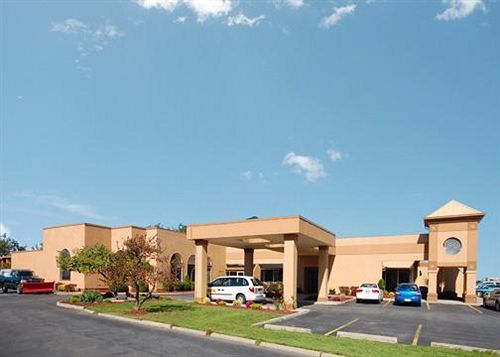Clarion Hotel Buffalo Airport Williamsville Nueva York