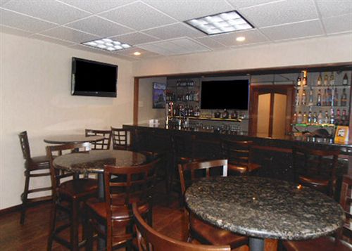 Clarion Hotel Buffalo Airport  | Williamsville | Nueva York | United States 12