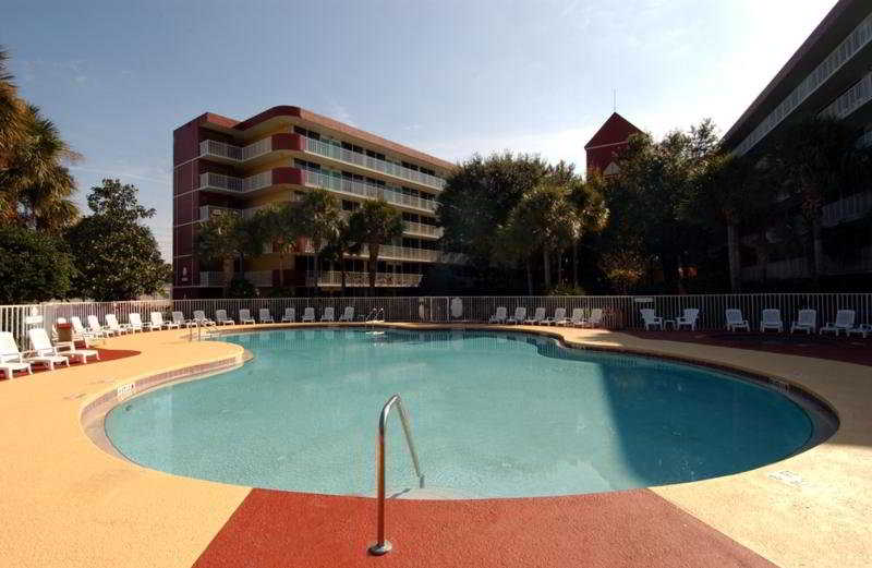 Hotel Baymont Inn & Suites Celebration