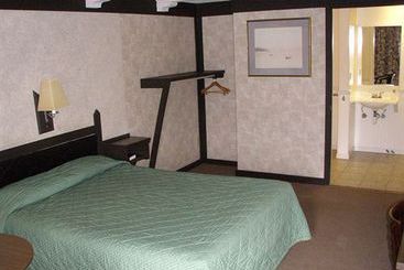 Spinnaker Inn Of Naples Motel  | Naples | Florida | United States 3