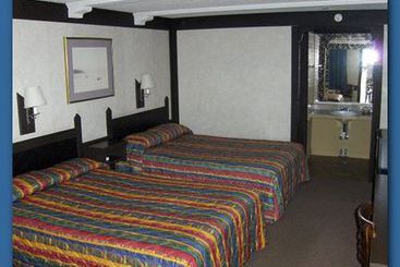 Spinnaker Inn Of Naples Motel  | Naples | Florida | United States 5