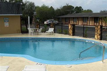 Spinnaker Inn Of Naples Motel  | Naples | Florida | United States 6