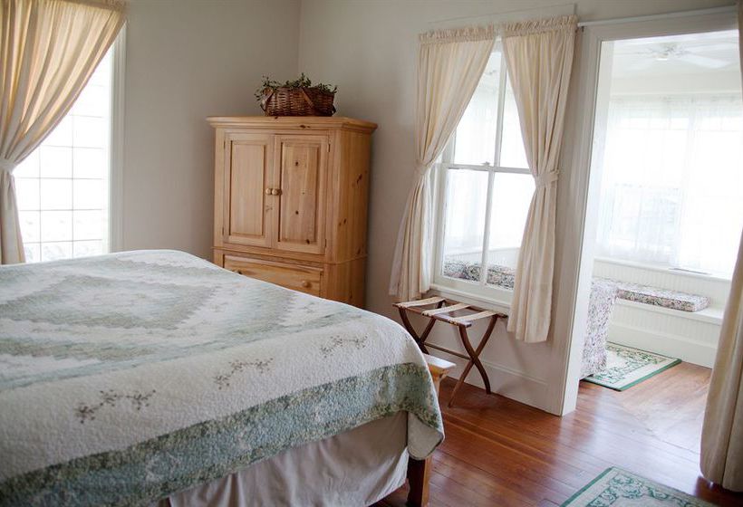 Hotel Night Swan Intracoastal Bed & Breakfast  | New Smyrna Beach | Florida | United States 3